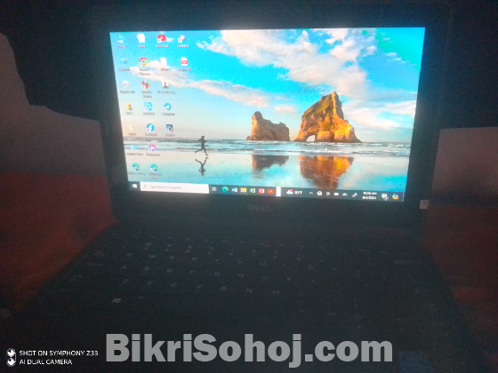 Dell Latitude 3189 Touch Screen Laptop